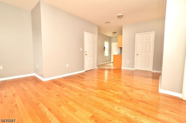 395 S 15Th St, Newark City, NJ 07103