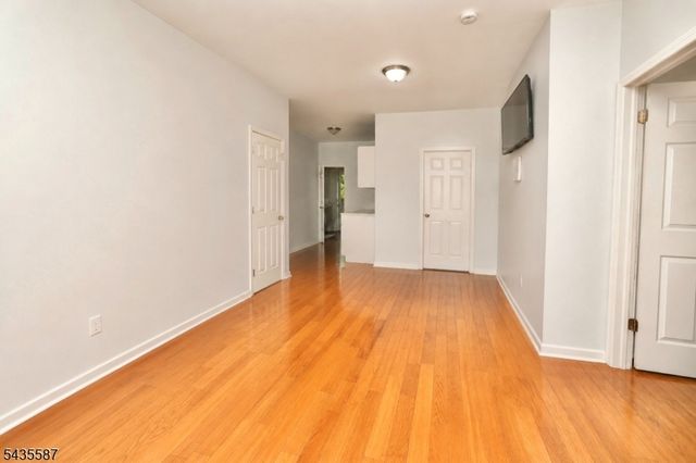 395 S 15Th St, Newark City, NJ 07103