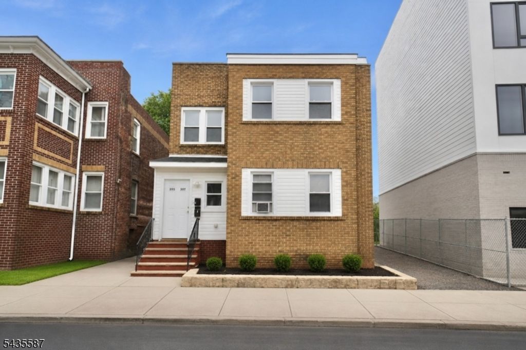 395 S 15Th St, Newark City, NJ 07103