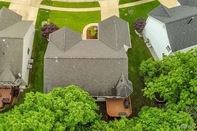 2041 Avalon Ridge Circle, Fenton, MO 63026