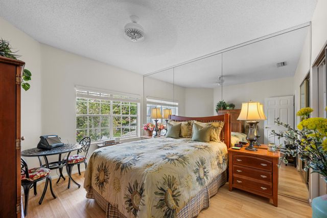 11602 Briarwood Circle 4, Boynton Beach, FL 33437