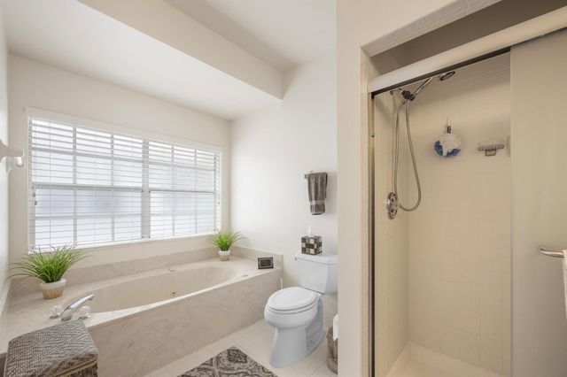 11602 Briarwood Circle 4, Boynton Beach, FL 33437
