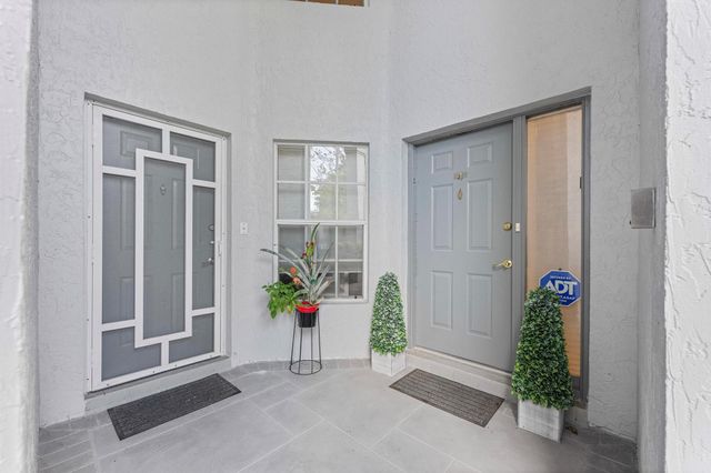 11602 Briarwood Circle 4, Boynton Beach, FL 33437
