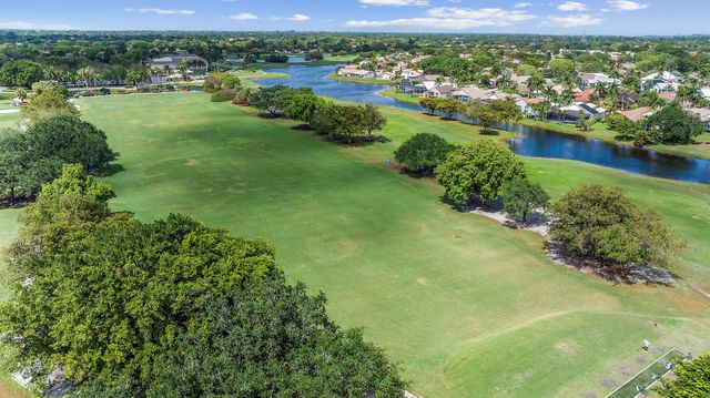 11602 Briarwood Circle 4, Boynton Beach, FL 33437