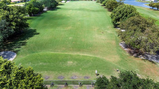 11602 Briarwood Circle 4, Boynton Beach, FL 33437