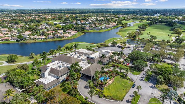 11602 Briarwood Circle 4, Boynton Beach, FL 33437