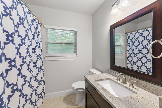 2309 Newfield LN, Austin, TX 78703