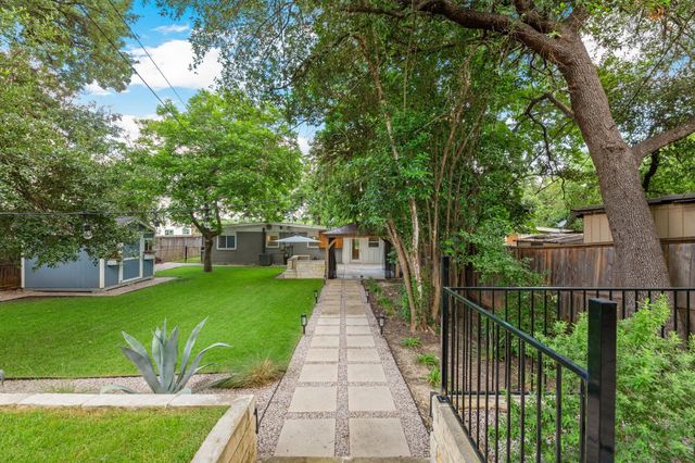 2309 Newfield LN, Austin, TX 78703