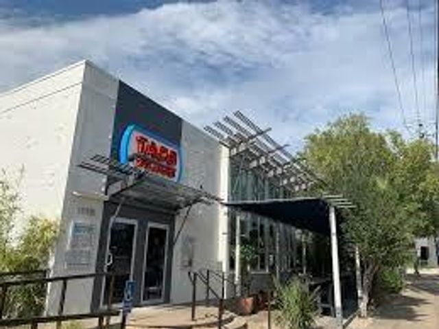 2309 Newfield LN, Austin, TX 78703