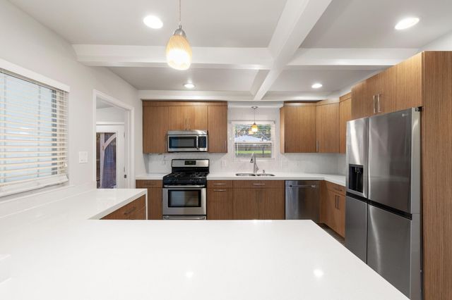 2309 Newfield LN, Austin, TX 78703