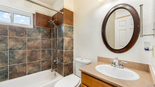 359 PILGRIM DR, San Antonio, TX 78213