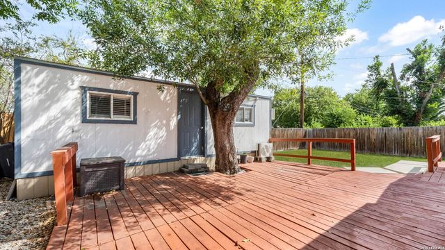359 PILGRIM DR, San Antonio, TX 78213