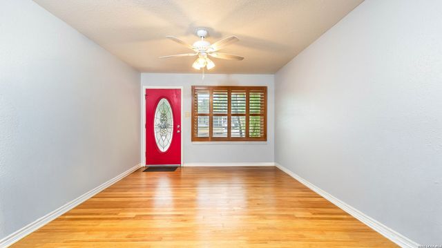 359 PILGRIM DR, San Antonio, TX 78213