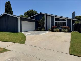 10234 Janaca Circle, Fountain Valley, CA 92708
