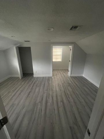 421 Kirk Road, Palm Springs, FL 33461