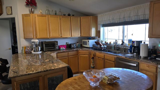 32315 Modoc Point Road, Chiloquin, OR 97624