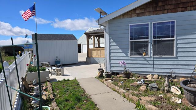 32315 Modoc Point Road, Chiloquin, OR 97624