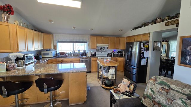 32315 Modoc Point Road, Chiloquin, OR 97624