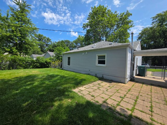 58 Deerpath Road, Merrillville, IN 46410