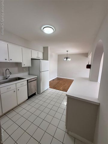 41803 Langley Drive, Sterling Heights, MI 48313