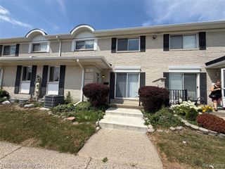 41803 Langley Drive, Sterling Heights, MI 48313