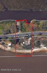 6113 Belle Fontaine Drive, Ocean Springs, MS 39564
