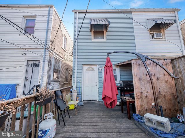 719 W WHITEHALL ST, Allentown, PA 18102