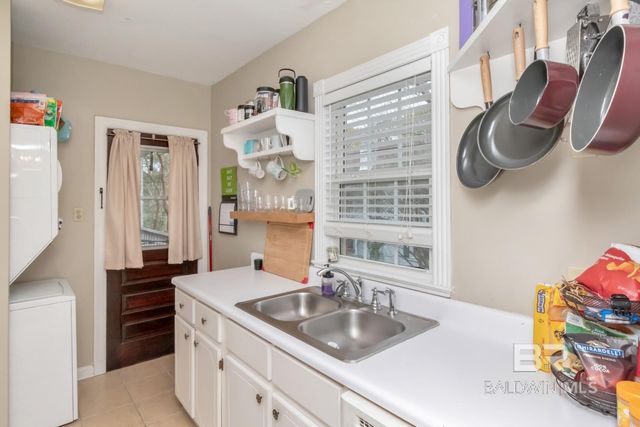 214 Upham Street 17c, Mobile, AL 36607