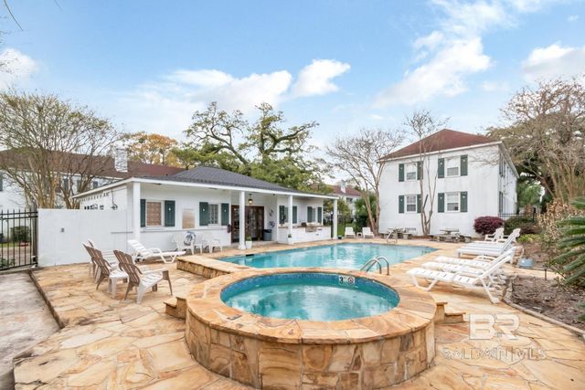 214 Upham Street 17c, Mobile, AL 36607