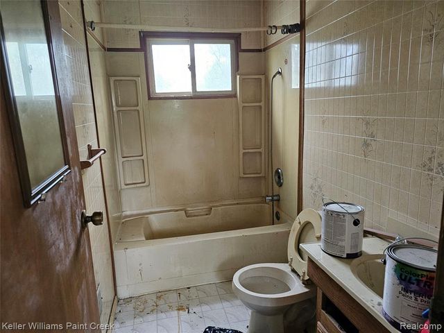 6733 Mayfair Road, Shelby Twp, MI 48317