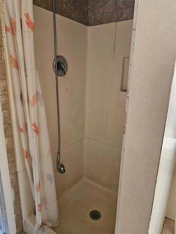 6733 Mayfair Road, Shelby Twp, MI 48317