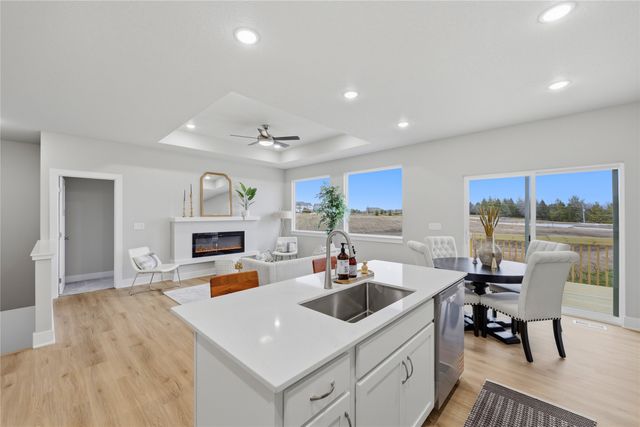 1458 S 91st Street, West Des Moines, IA 50266