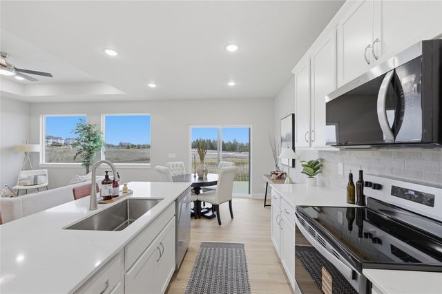 1458 S 91st Street, West Des Moines, IA 50266