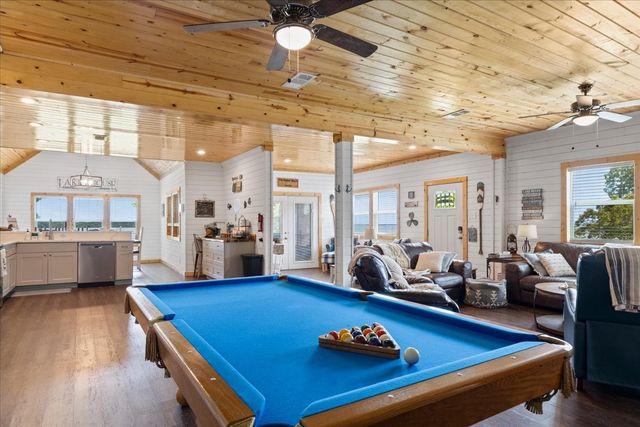 241 Rs County Road 1534, Point, TX 75472
