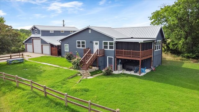 241 Rs County Road 1534, Point, TX 75472