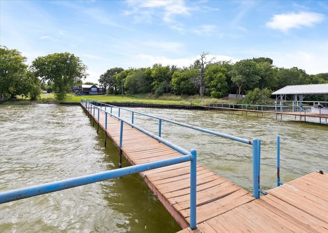 241 Rs County Road 1534, Point, TX 75472