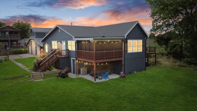 241 Rs County Road 1534, Point, TX 75472