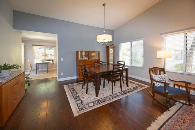 17959 Avenida Alozdra, San Diego, CA 92128