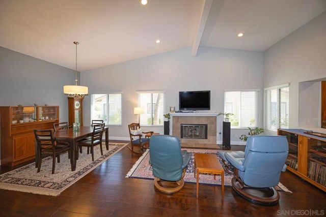 17959 Avenida Alozdra, San Diego, CA 92128