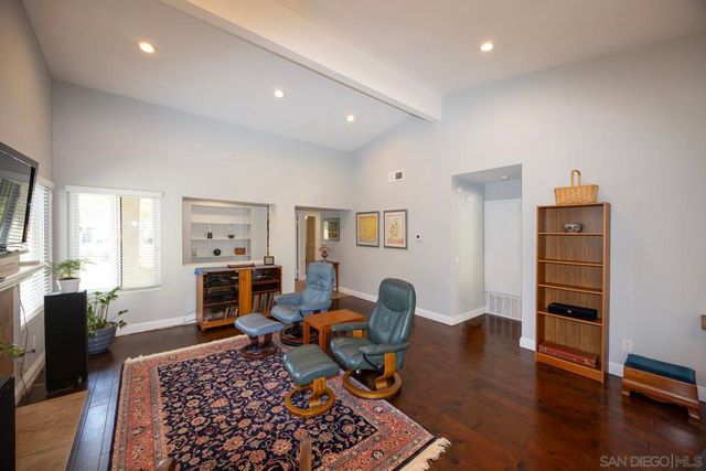 17959 Avenida Alozdra, San Diego, CA 92128