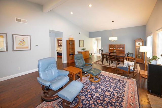 17959 Avenida Alozdra, San Diego, CA 92128