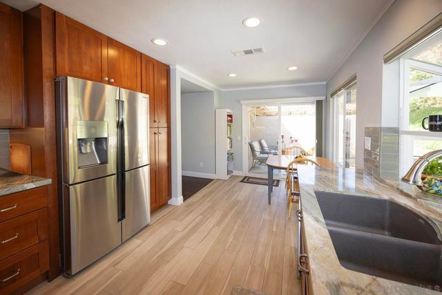 17959 Avenida Alozdra, San Diego, CA 92128