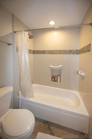 17959 Avenida Alozdra, San Diego, CA 92128