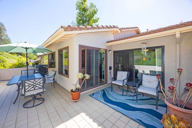 17959 Avenida Alozdra, San Diego, CA 92128