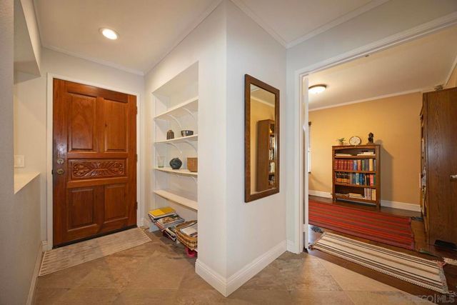 17959 Avenida Alozdra, San Diego, CA 92128