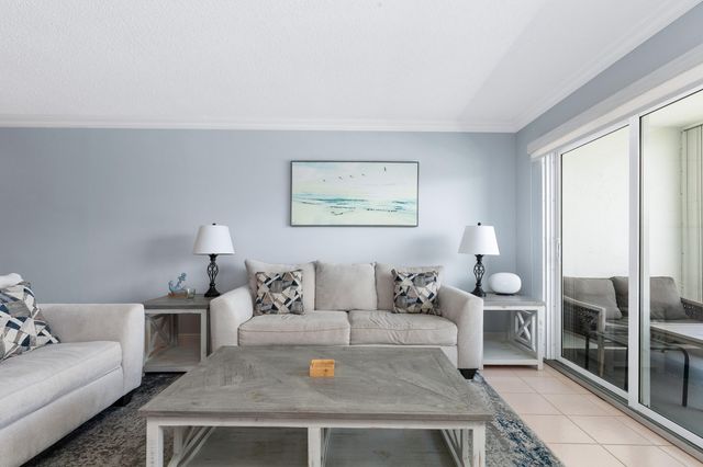 2731 NE 14th St Causeway 532, Pompano Beach, FL 33062