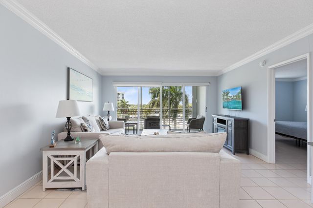 2731 NE 14th St Causeway 532, Pompano Beach, FL 33062