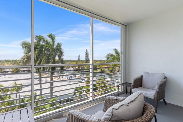 2731 NE 14th St Causeway 532, Pompano Beach, FL 33062