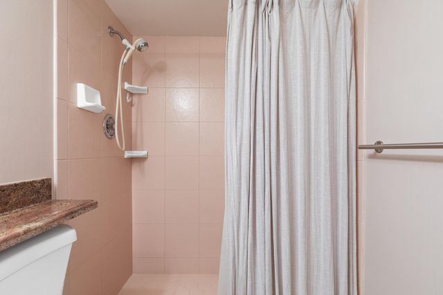 2731 NE 14th St Causeway 532, Pompano Beach, FL 33062