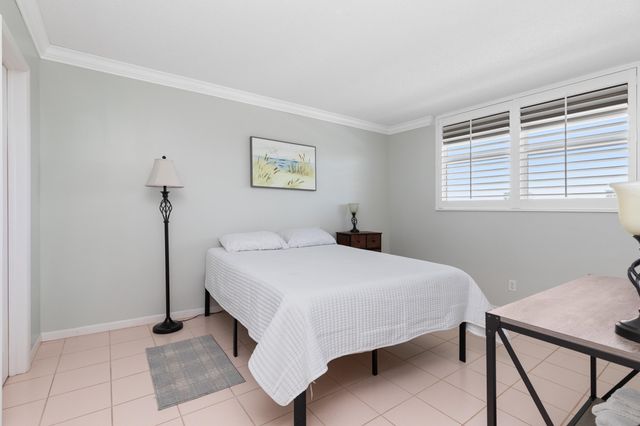 2731 NE 14th St Causeway 532, Pompano Beach, FL 33062